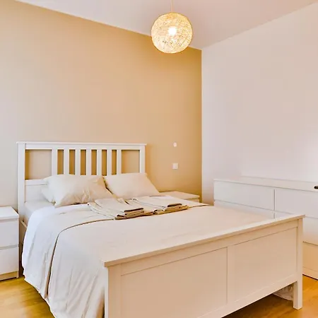 Apartment T2 Espacoso E Confortavel Em