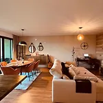 Appartamento T2 Espaçoso E Confortável Em *