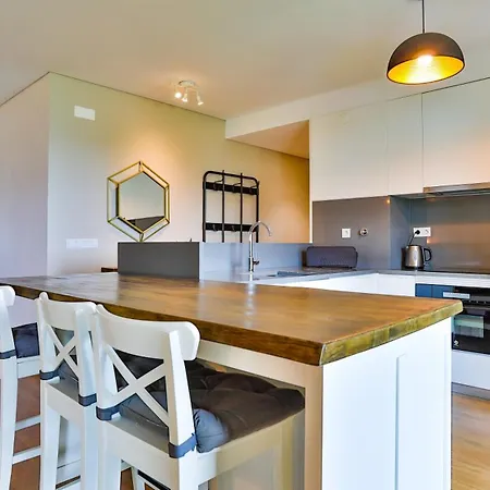 Apartament T2 Espacoso E Confortavel Em *