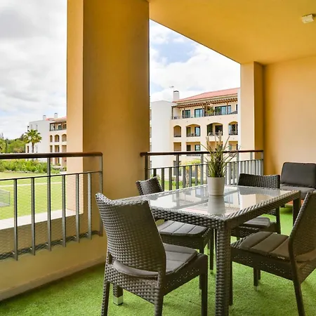 Apartamento T2 Novo E Espacoso Em Vilamoura