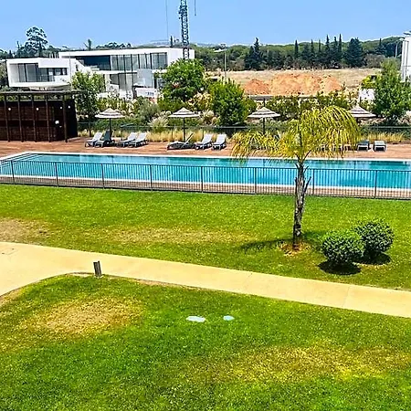 T2 Espacoso E Confortavel Em Διαμέρισμα