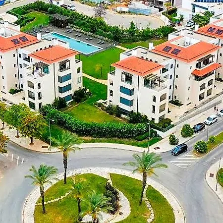 Διαμέρισμα T2 Espacoso E Confortavel Em Βιλαμούρα