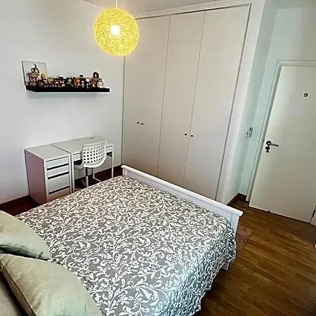 Διαμέρισμα T2 Espacoso E Confortavel Em *